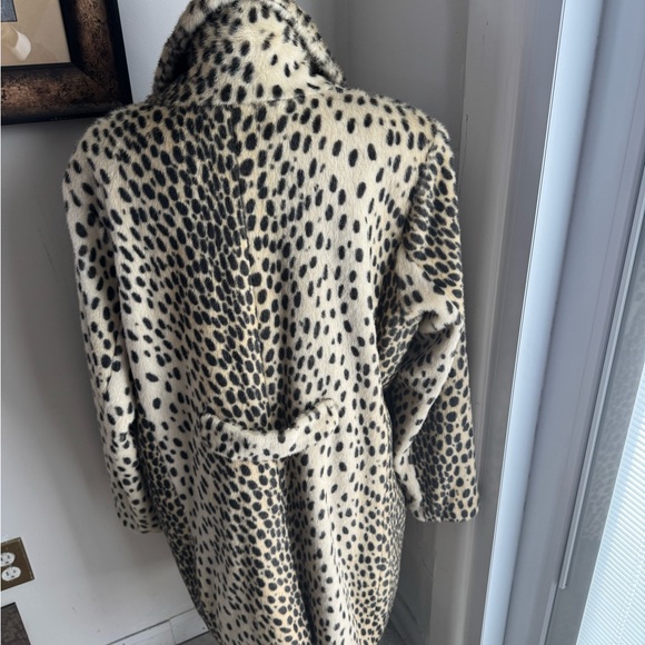 Leopard Print Women's Coat - Picture 2 of 6